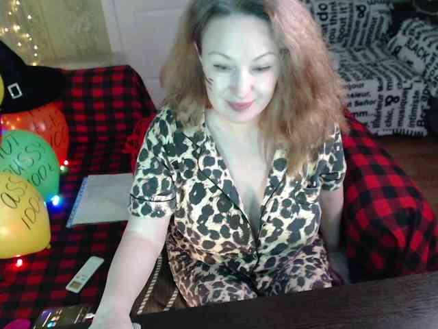 MeganIris webcam