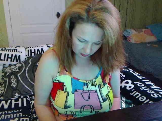 MeganIris webcam
