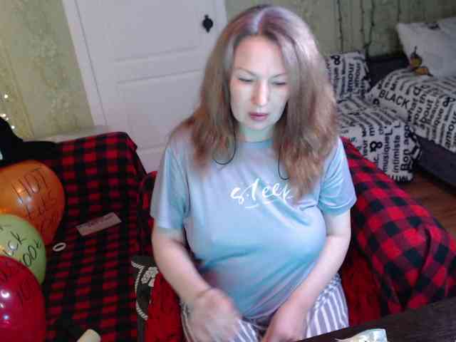 MeganIris webcam