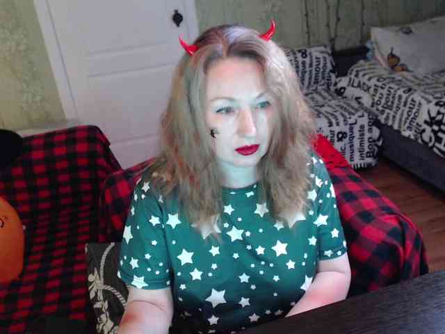 MeganIris webcam