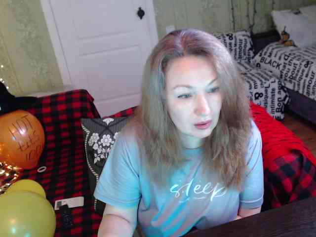 MeganIris webcam