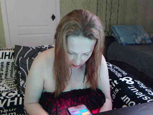 MeganIris webcam