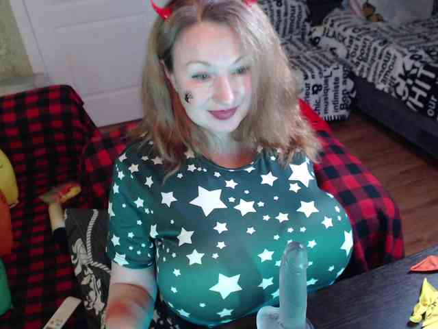 MeganIris webcam