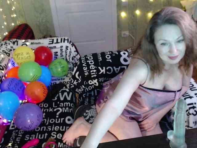 MeganIris webcam