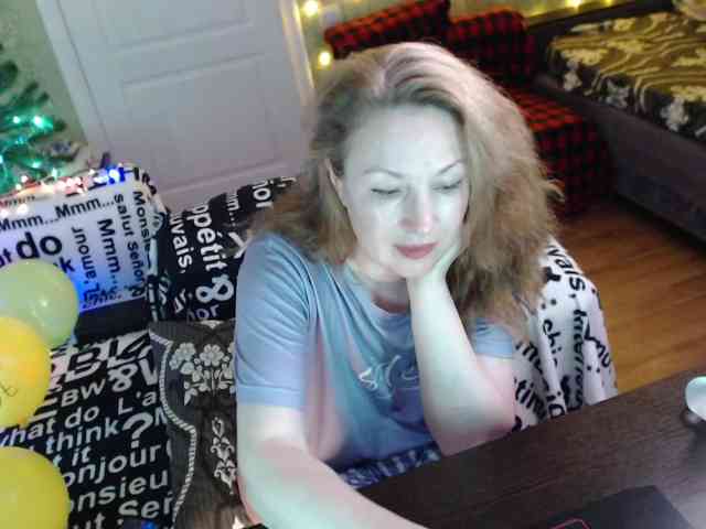 Live Sex Chat with MeganIris (@MeganIris)