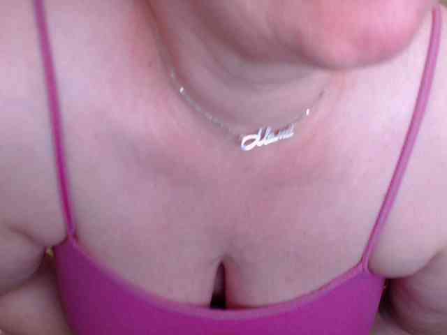 unshavenVi webcam