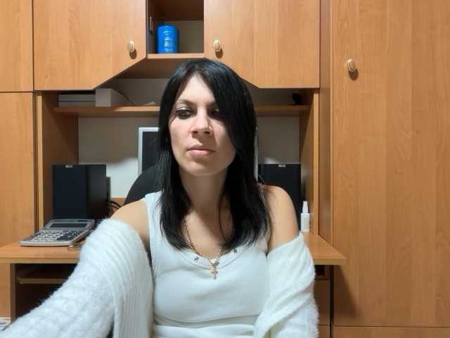 InjaAtHome's BongaCams show and profile