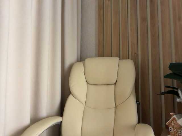 InjaAtHome's BongaCams show and profile