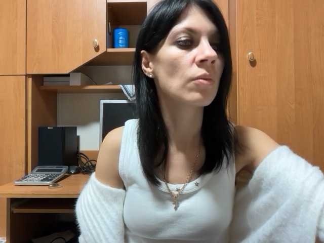 InjaAtHome's BongaCams show and profile