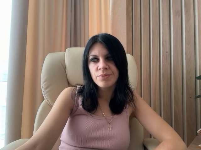 InjaAtHome's BongaCams show and profile