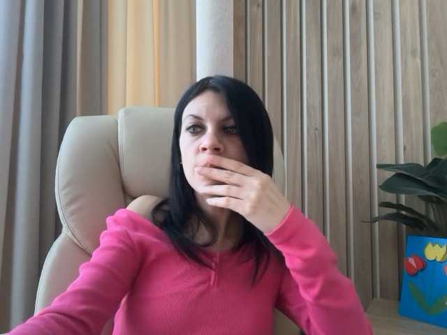 InjaAtHome's BongaCams show and profile