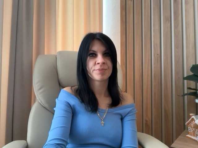 InjaAtHome's BongaCams show and profile