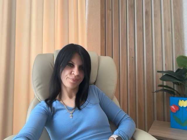 InjaAtHome's BongaCams show and profile