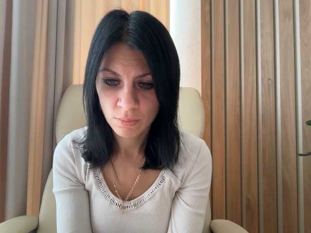 The charming InjaAtHome wants you to fuck her build now! InjaAtHome from BongaCams