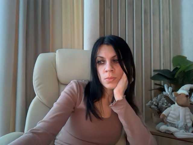 InjaAtHome's BongaCams show and profile