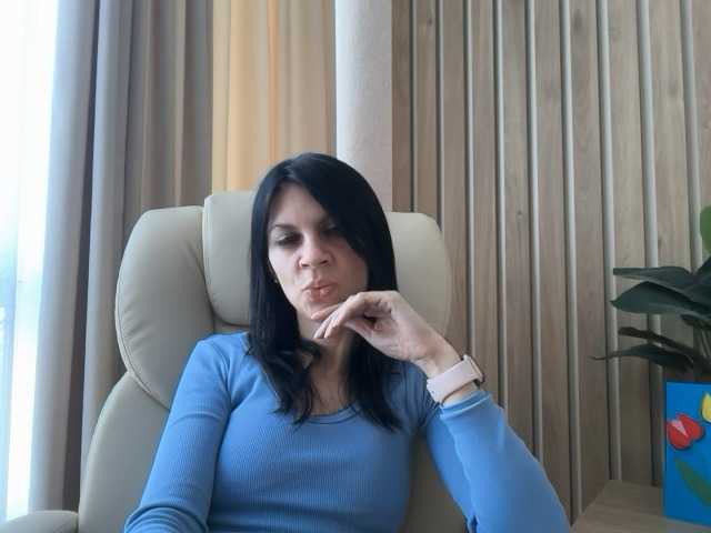 InjaAtHome's BongaCams show and profile