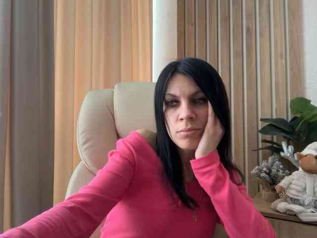 InjaAtHome Live Webcam on BongaCams