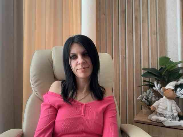 InjaAtHome Live Webcam on BongaCams