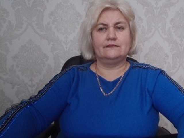 AngelaFamez's BongaCams show and profile