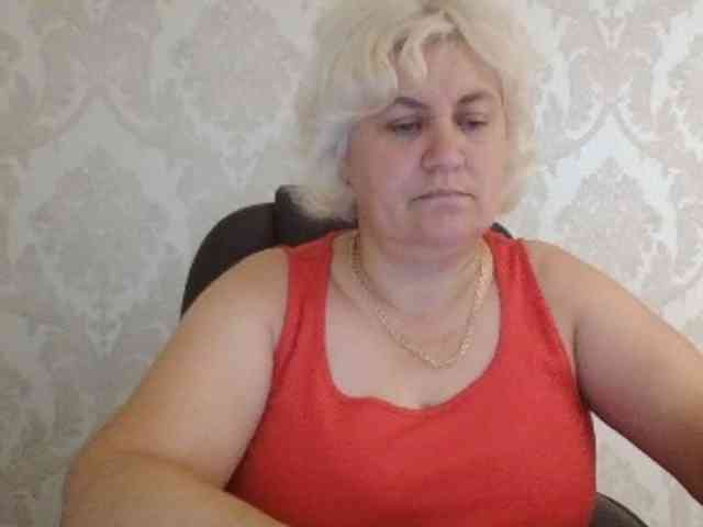 AngelaFamez webcam