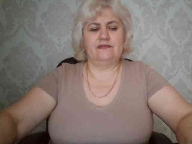 AngelaFamez Live Webcam on BongaCams