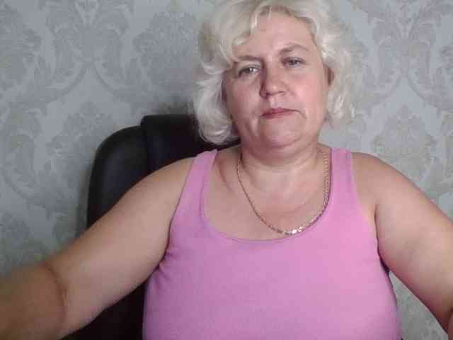 AngelaFamez webcam
