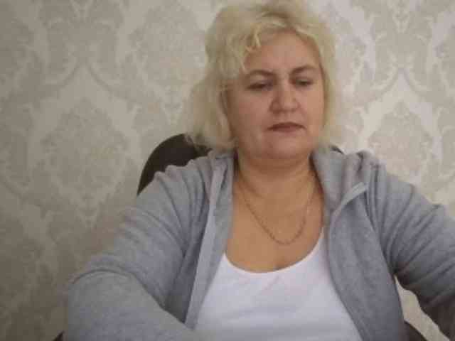 AngelaFamez Live Webcam on BongaCams