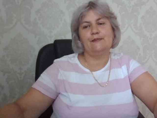 AngelaFamez webcam