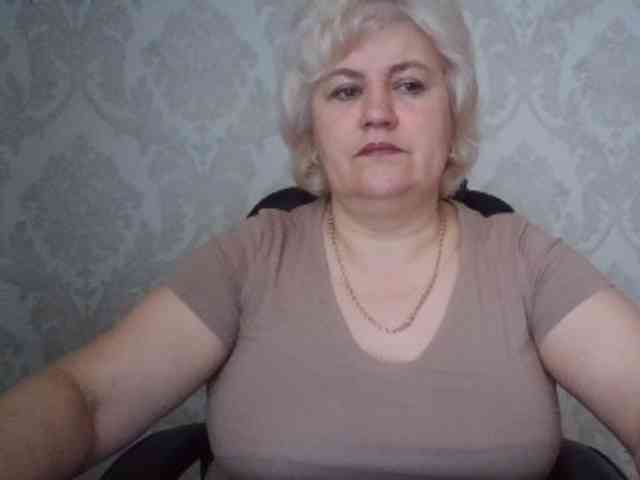 AngelaFamez Live Webcam on BongaCams