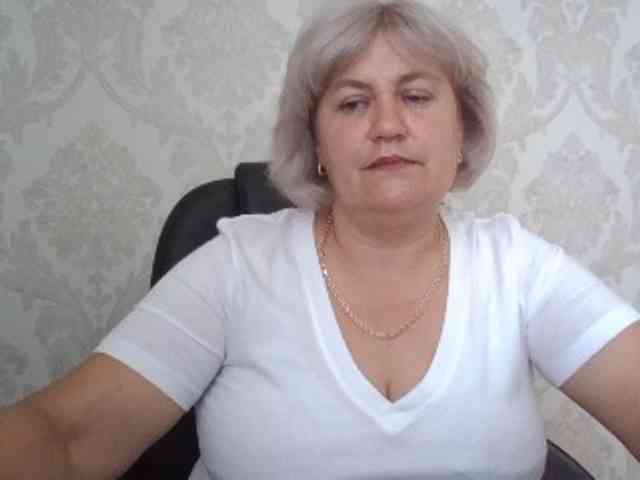 AngelaFamez webcam