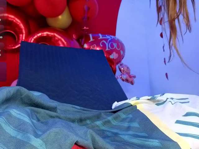 Kloe-Lopez's BongaCams show and profile