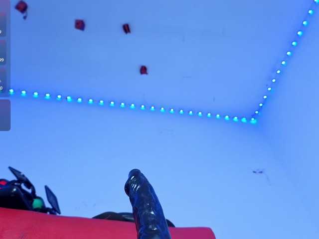 Kloe-Lopez's BongaCams show and profile