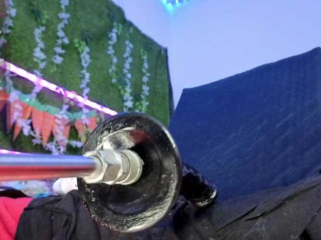 Kloe-Lopez's BongaCams show and profile