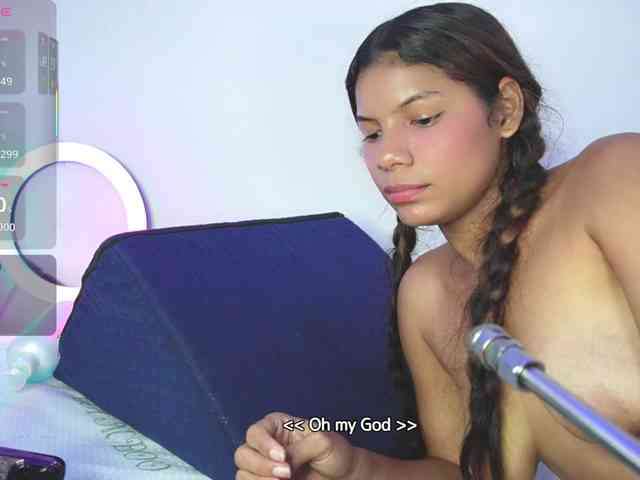 Kloe-Lopez webcam