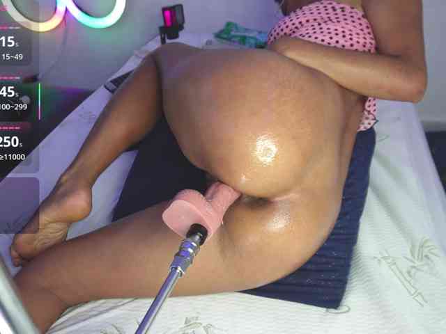 Kloe-Lopez webcam