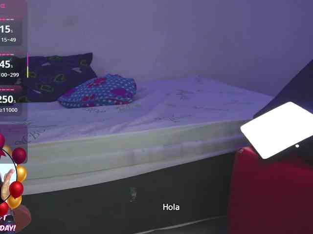 Kloe-Lopez webcam