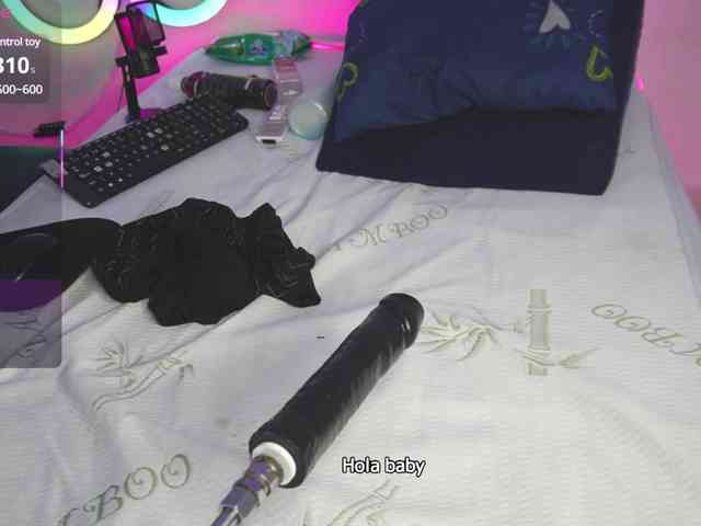 Kloe-Lopez webcam