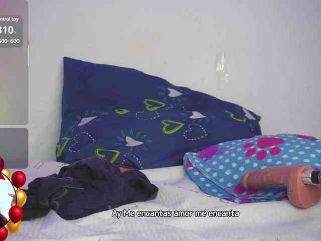 Kloe-Lopez webcam