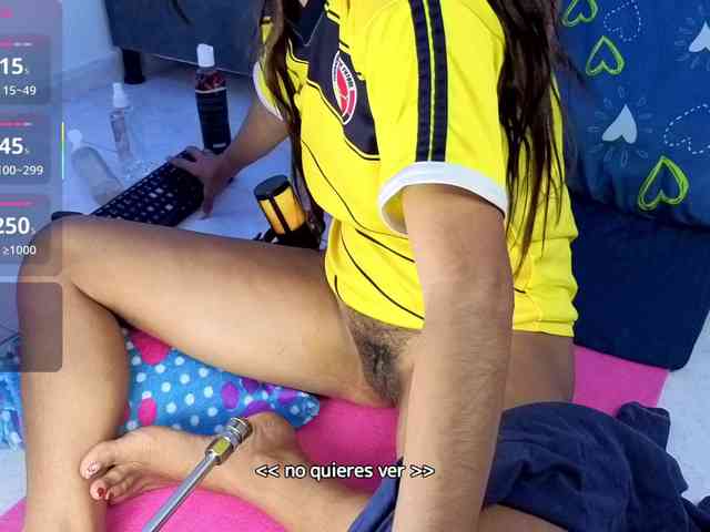 Kloe-Lopez webcam