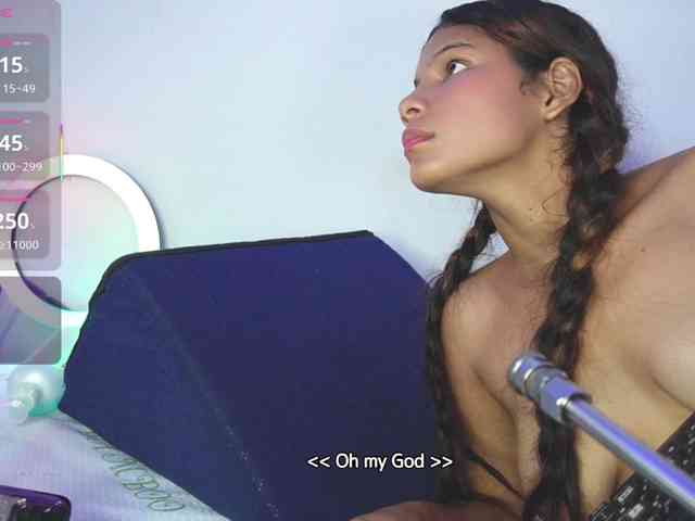 Kloe-Lopez webcam
