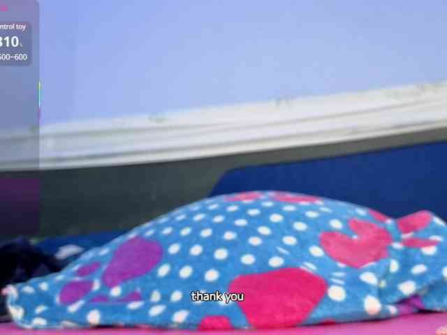 Kloe-Lopez webcam