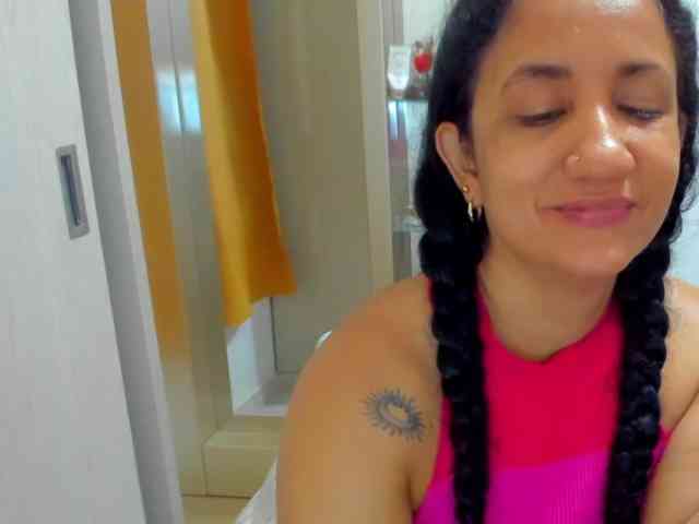 AlaskaMiller Live Webcam on BongaCams