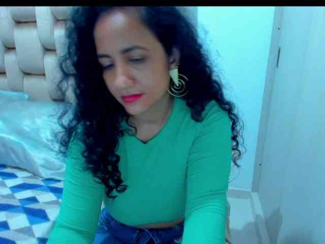 AlaskaMiller Live Webcam on BongaCams