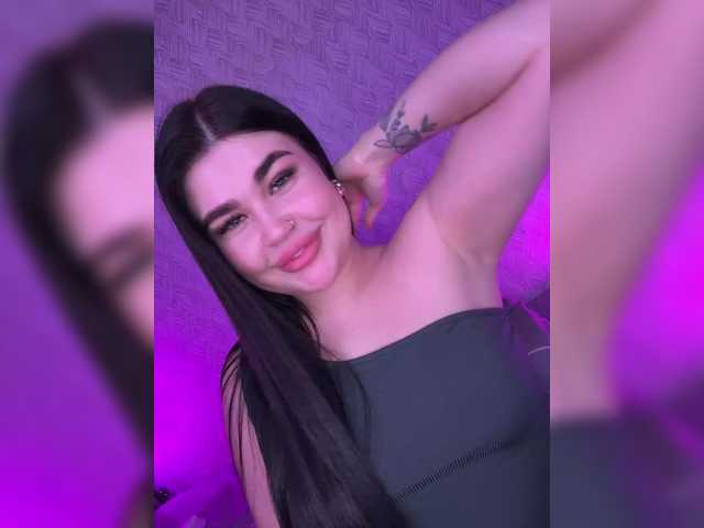 suchka-black- live cam