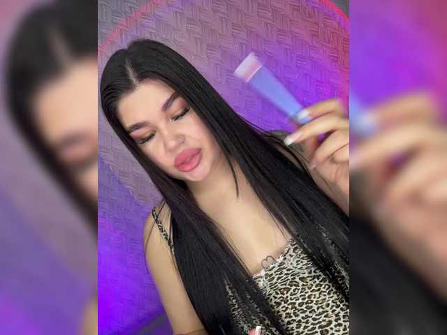 suchka-black-'s BongaCams show and profile