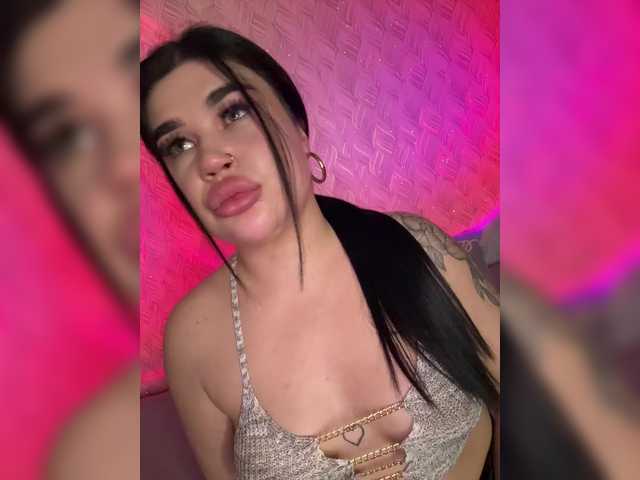 suchka-black-'s BongaCams show and profile