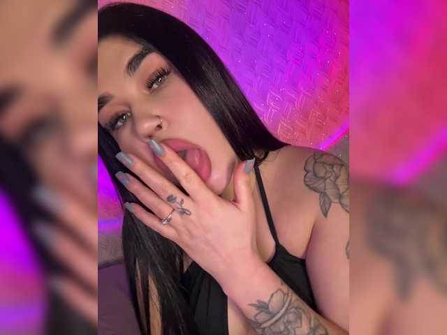 suchka-black-'s BongaCams show and profile