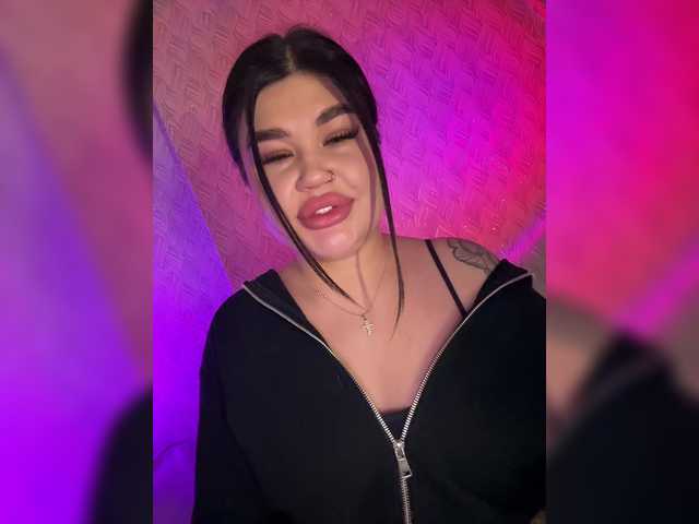 suchka-black-'s BongaCams show and profile