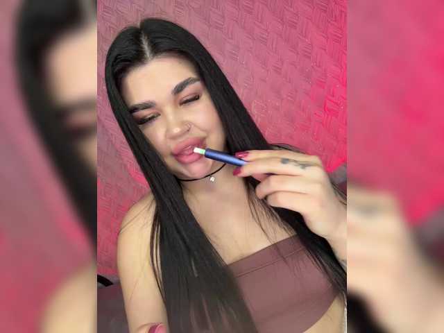 suchka-black-'s BongaCams show and profile