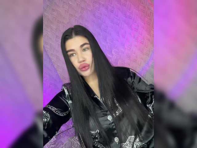 suchka-black-'s BongaCams show and profile